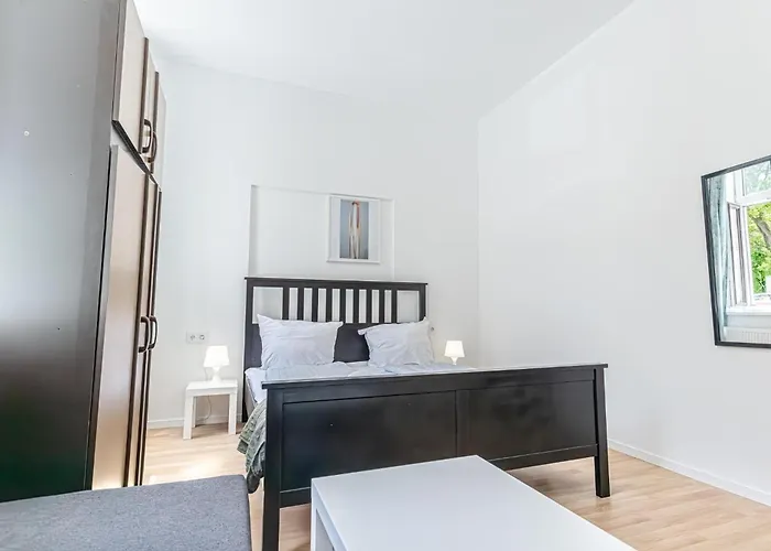 公寓 Elegant 6br Retreat Near Danube & Garden Access