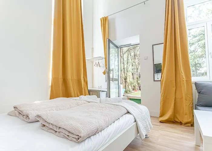 Elegant 6br Retreat Near Danube & Garden Access 公寓 维也纳