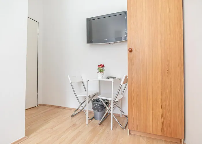公寓 Elegant 6br Retreat Near Danube & Garden Access