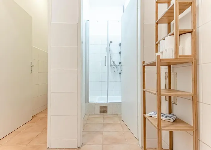 公寓 Elegant 6br Retreat Near Danube & Garden Access 维也纳