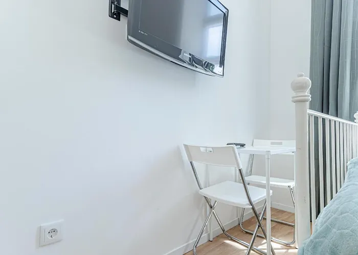 公寓 Elegant 6br Retreat Near Danube & Garden Access