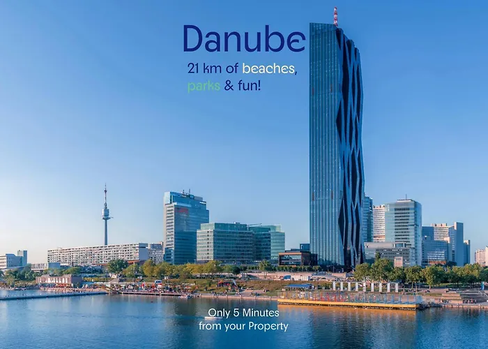 Elegant 6br Retreat Near Danube & Garden Access